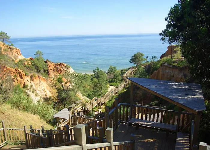 Charming Apartment In Albufeira With Shared Pool